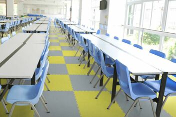 Böden für Speisesäle